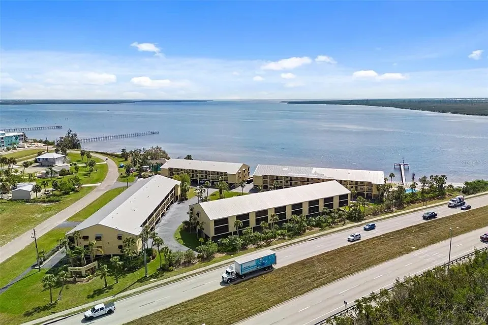 14459 River Beach Dr #D126
