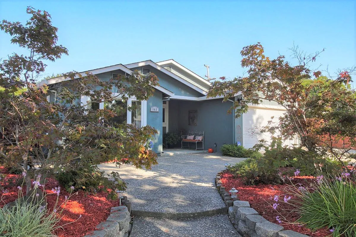 3 bed, 1526 sqft, $5,650 — Photo 1