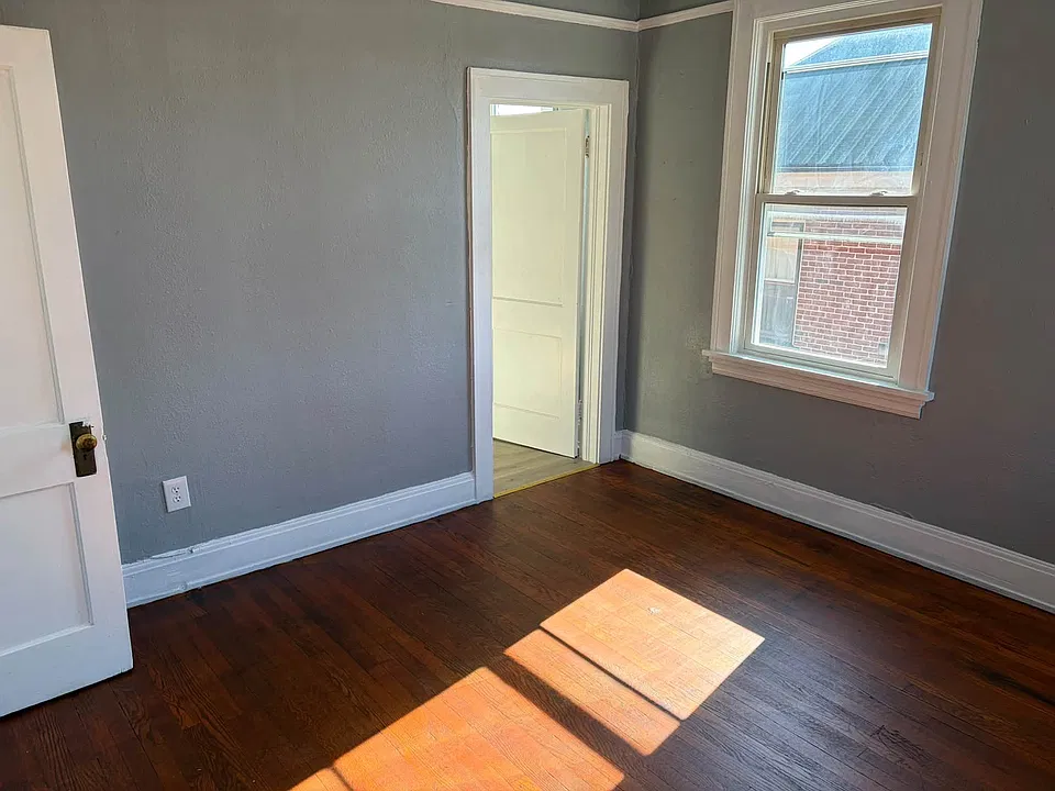 917 Highland Ave #4