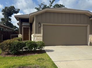 9807 Grosbeak Ln, Magnolia, TX 77354
