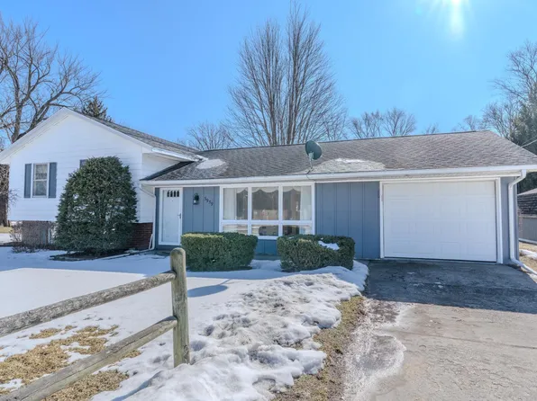 3959 W 2nd St, North Judson, IN 46366