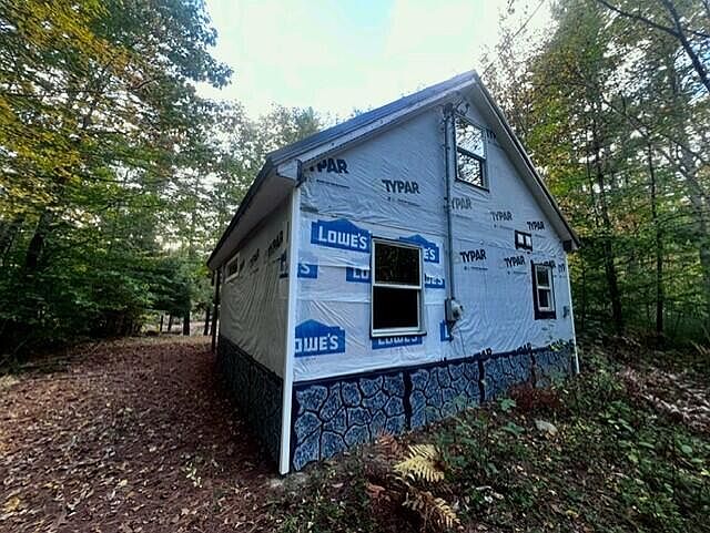 2nd image of 18 Welch Drive