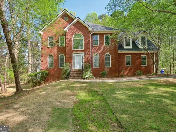 100 Julia Ct, Fayetteville, GA 30214