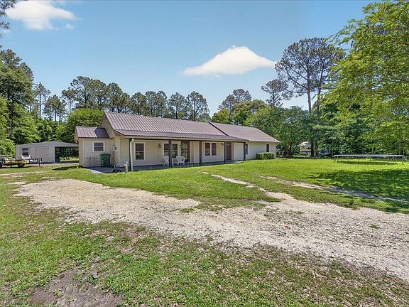 3rd image of 6165 Garden City Rd