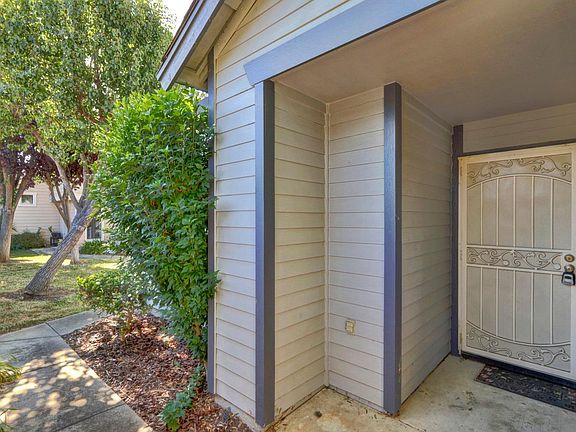 4th image of 6454 Laguna Mirage Ln