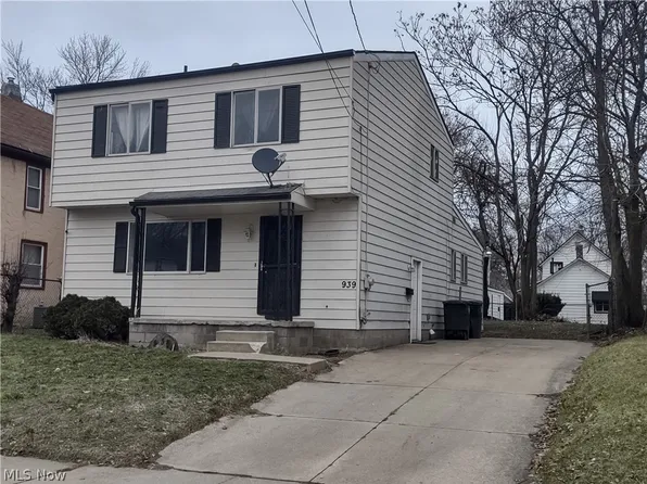 939 Lane St, Akron, OH 44307