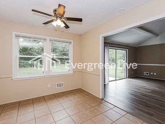 4th image of 3301 Padgett Rd