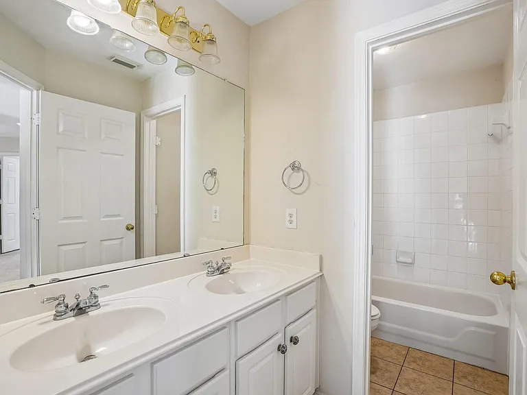 15415 Truslow Point Ln — Photo 35