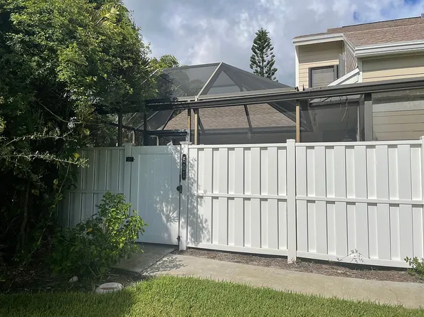 601 Summer Winds Ln, Jupiter, FL 33458