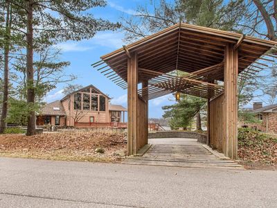 25454 N Shore Dr, Elkhart, IN, 46514