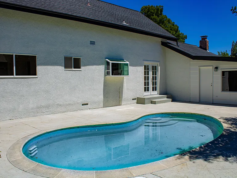 pool/backyard
