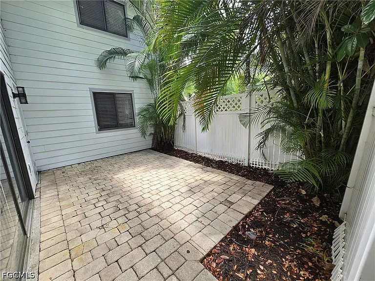 7752 Tamara Lee Ct #103 — Photo 31