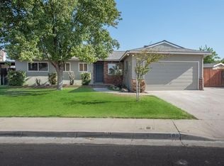 109 W Swift Ave, Clovis, CA 93612