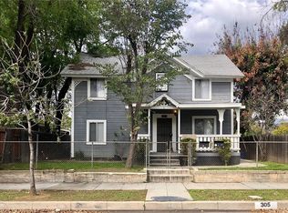 305 W 1st St, San Dimas, CA 91773