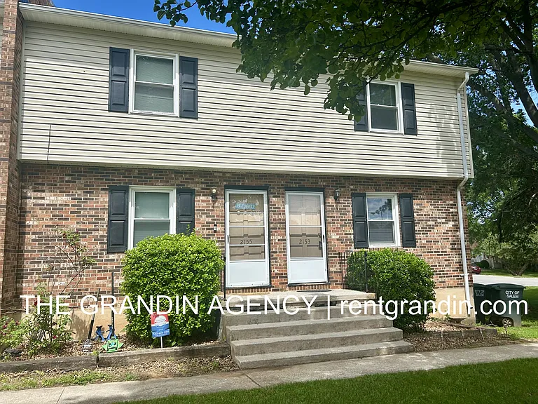 2153 Mulberry St — Photo 1