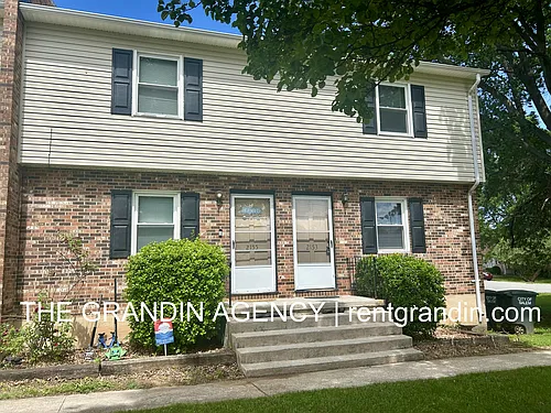 2153 Mulberry St Photo 1