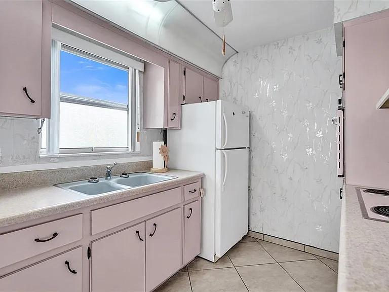 2317 Garfield St #3 — Photo 12