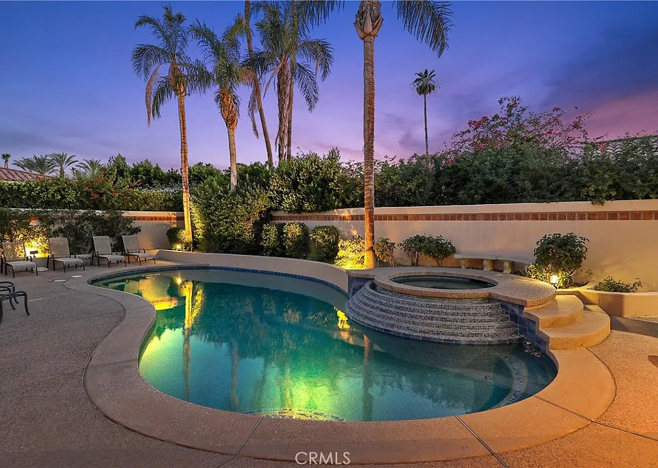 75571 Painted Desert Dr