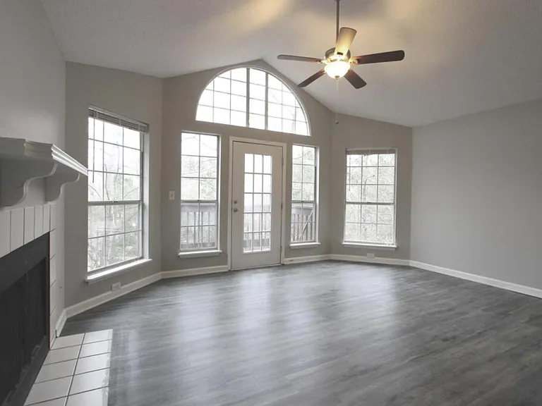 815 Dunes Way #815 — Photo 2