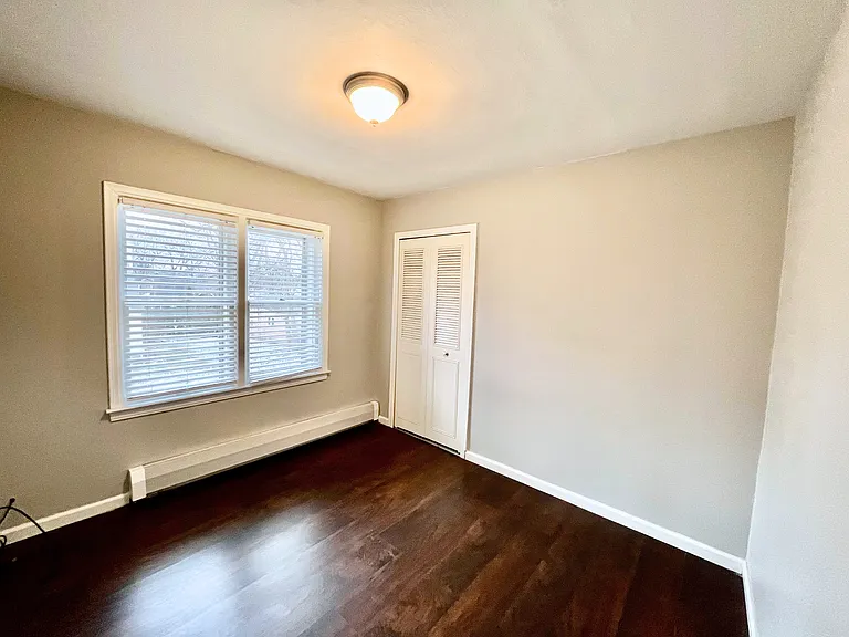 62 Madison Ct #4 — Photo 13