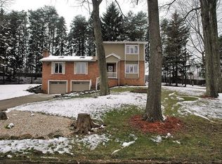 1299 Airport Rd, Aliquippa, PA 15001