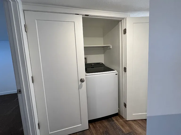 108 E Center St #B1 — Photo 8