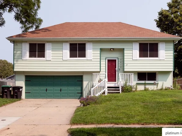 9818 O St, Omaha, NE 68127