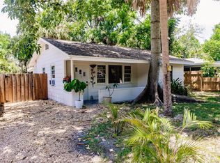1817 Edgewater Dr, Sarasota, FL 34234