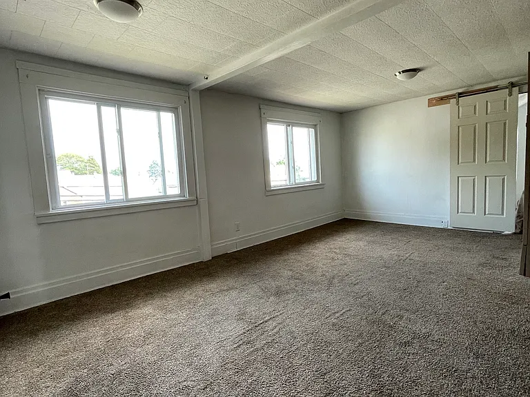 164 Helen St #2 — Photo 12