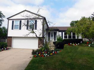 1130 Brandywyn Ct, Buffalo Grove, IL 60089