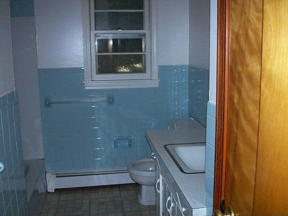 5th image of 258 Sunnyside Pl