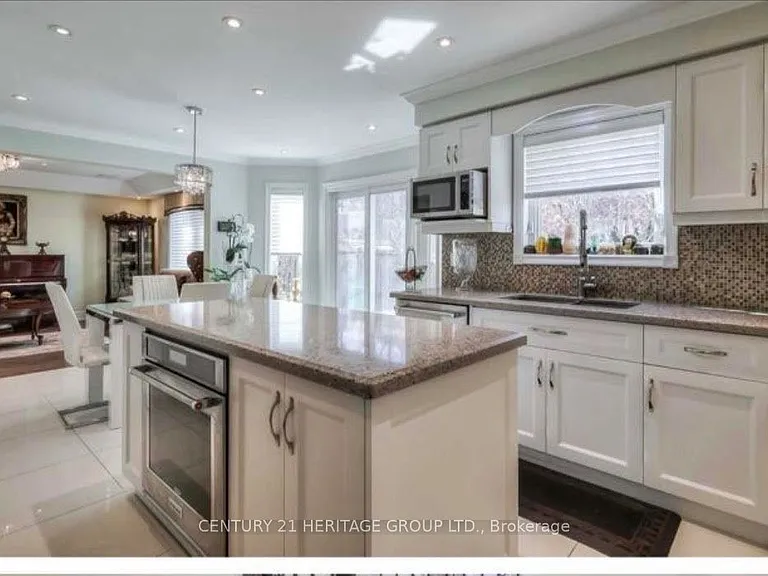 8 Driftwood Ct #MAIN — Photo 7