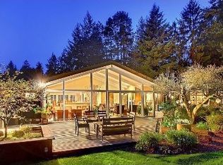 11029 Totem Pole Ln, Woodway, WA 98020