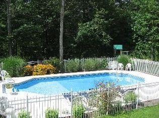 87 Shagbark Ln, Hopewell Junction, NY 12533