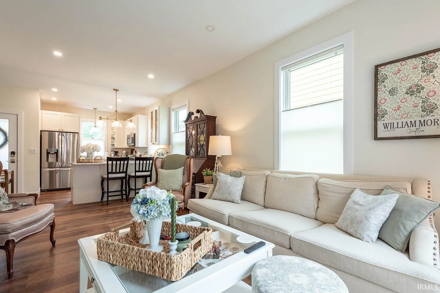 3 bed, 3.5 bath, 1655 sqft, $3,000 — Photo 4