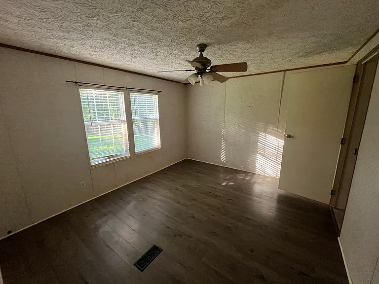 775 Riverbend Dr — Photo 6