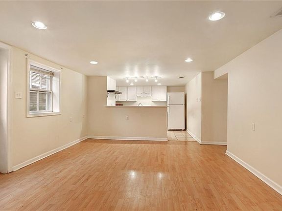 4th image of 7825 Belfast St #B