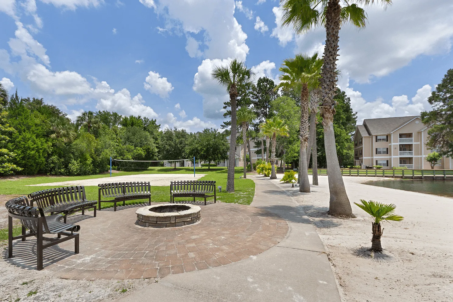 The Retreat at Grande Lake Apartments — Photo 2