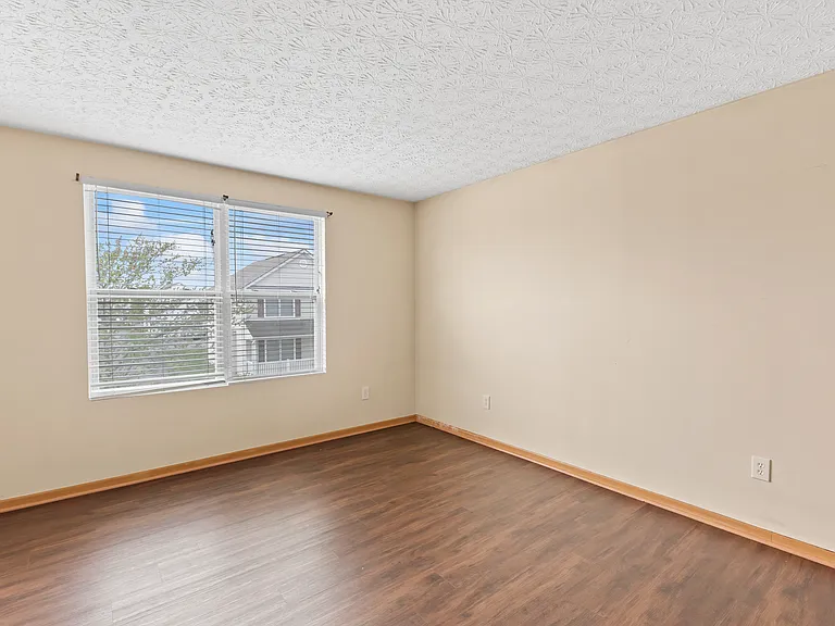 6306 Pompano St — Photo 10