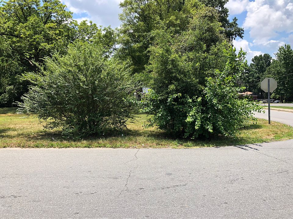 1st image of 2219 Carmine St