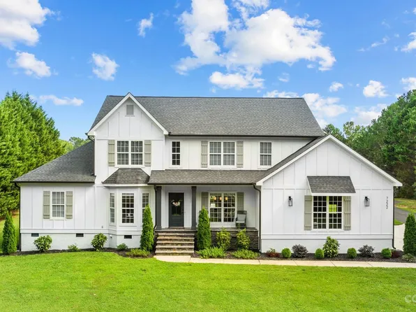 7222 Cobblecreek Dr, Matthews, NC 28104