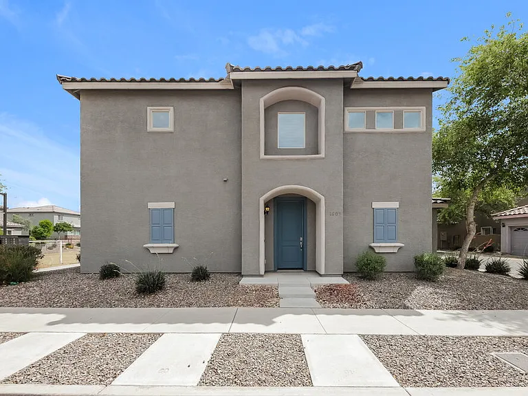 1807 W Minton St — Photo 1