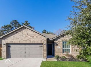10442 Sweetwater Creek Dr, Cleveland, TX 77328