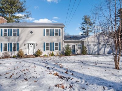 97 Mapleville Rd, Smithfield, RI, 02828