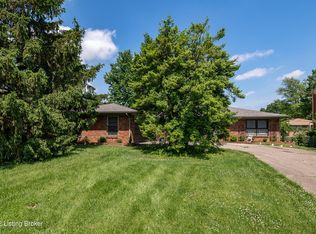 1917 Decatur Dr, Louisville, KY 40218