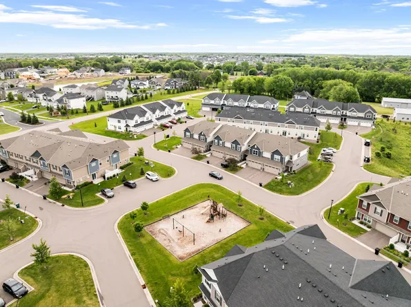 10890 Territorial Trl, Osseo, MN 55369