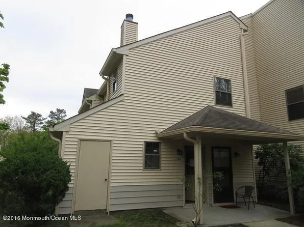 703 Violet Ln, Jackson, NJ 08527