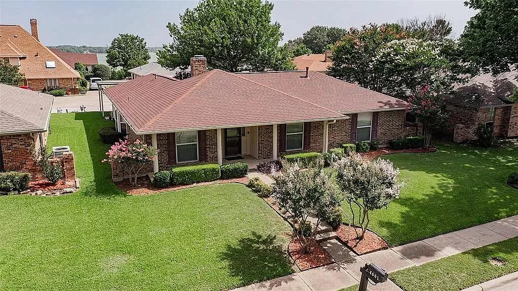 4601 Burdock Dr — Photo 1