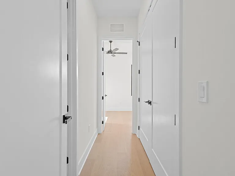 3202 W La Salle St — Photo 31
