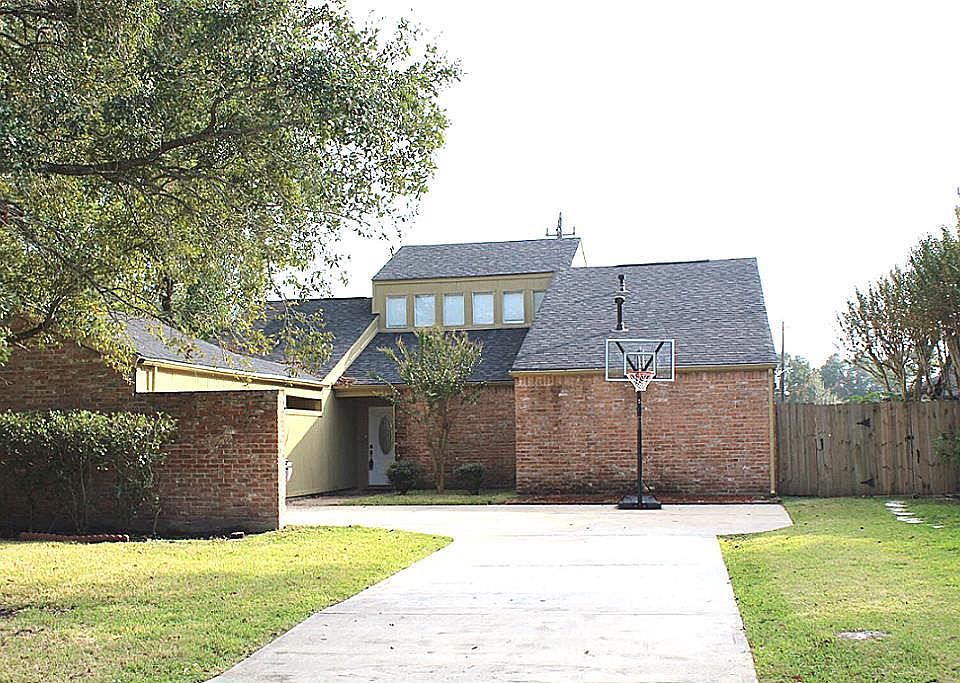 1st image of 2307 Canyon Meadows Dr